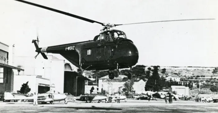Framed Print : Sikorsky S-55, F-WGIZ Framed Print : Sikorsky S-55, F-WGIZ