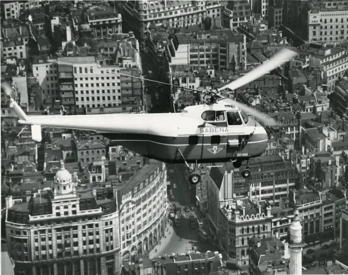 Framed Print : Sikorsky S-55, OO-SHA, of Sabena, over London Framed Print : Sikorsky S-55, OO-SHA, of Sabena, over London