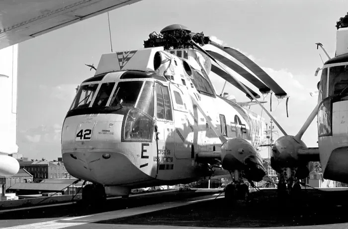 Framed Print : Sikorsky SH-3D Sea King 152705 Framed Print : Sikorsky SH-3D Sea King 152705