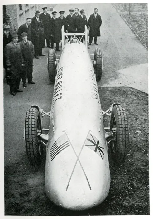 Framed Print : Silver Bullet attempting speed record at Daytona, USA Framed Print : Silver Bullet attempting speed record at Daytona, USA