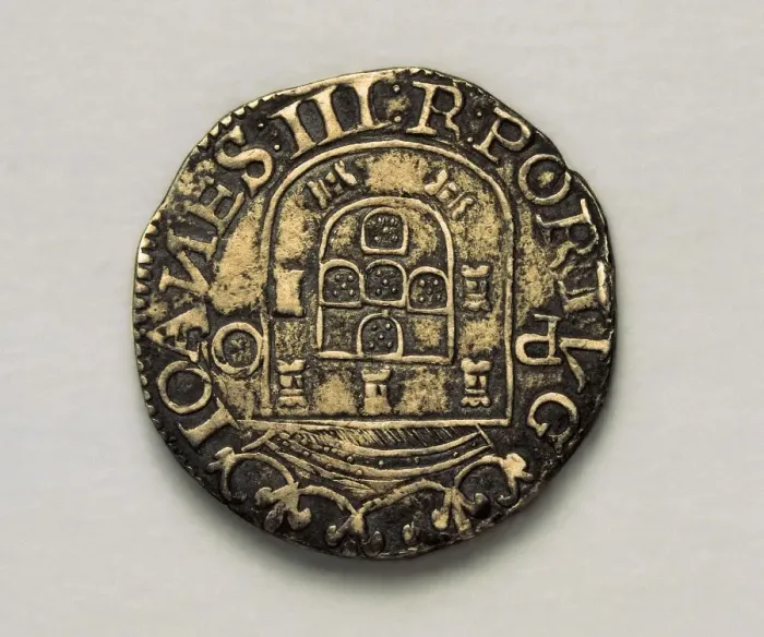 Framed Print : Silver piece of John III of Portugal (1521) Framed Print : Silver piece of John III of Portugal (1521)