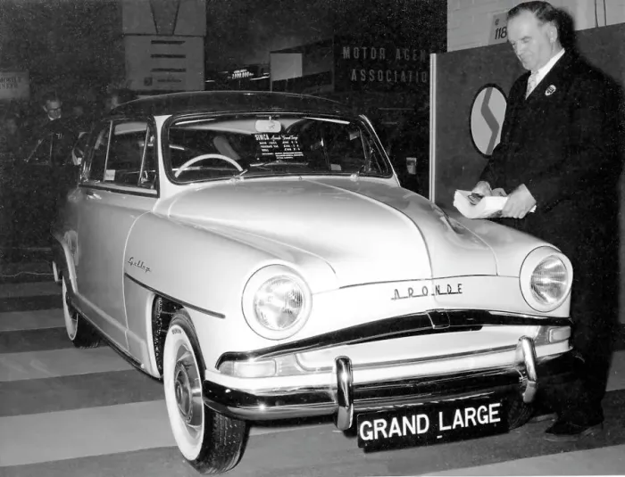 Framed Print : Simca Aronde Grande Large Framed Print : Simca Aronde Grande Large