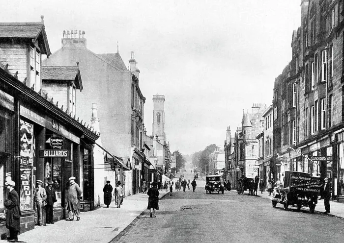 Framed Print : Sinclair Street, Helensburgh early 1900's Framed Print : Sinclair Street, Helensburgh early 1900's