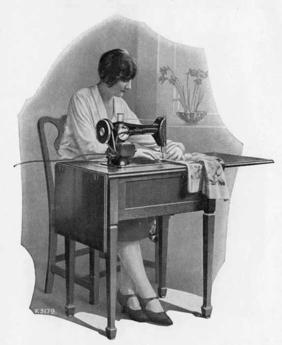 Framed Print : Singer Sewing Machine - model 66K Framed Print : Singer Sewing Machine - model 66K