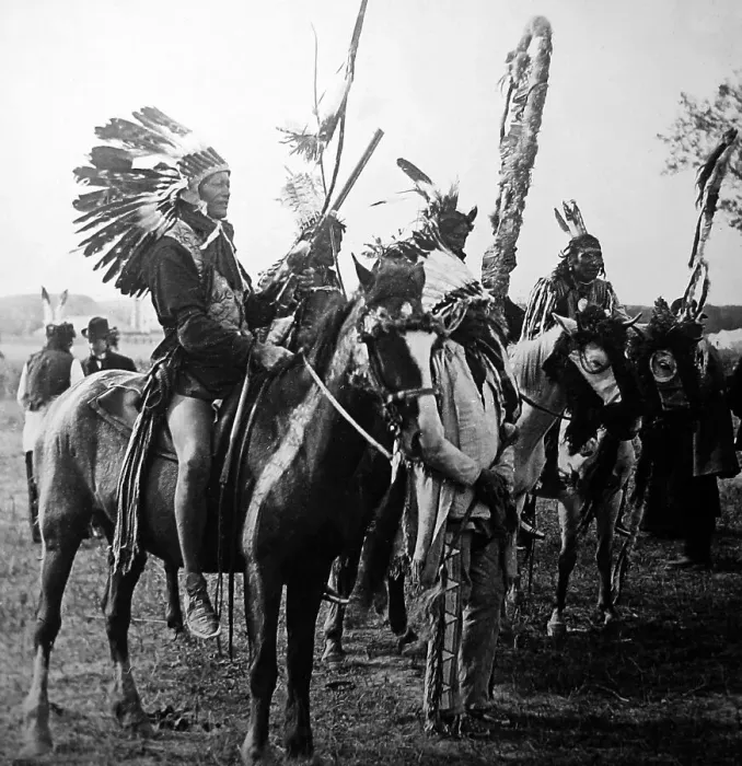 Framed Print : Sioux Indians, Colorado, USA - early 1900s Framed Print : Sioux Indians, Colorado, USA - early 1900s