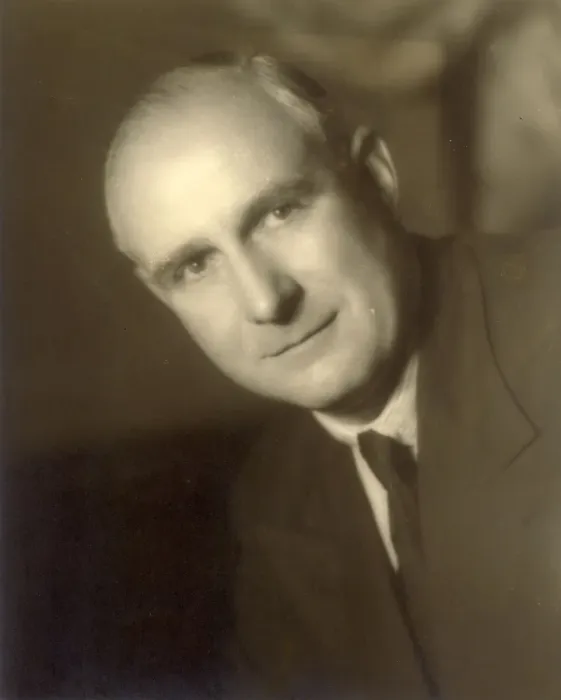 Framed Print : Sir Frederick Handley Page, CBE, FRAeS, 1885-1962, RAeS Framed Print : Sir Frederick Handley Page, CBE, FRAeS, 1885-1962, RAeS
