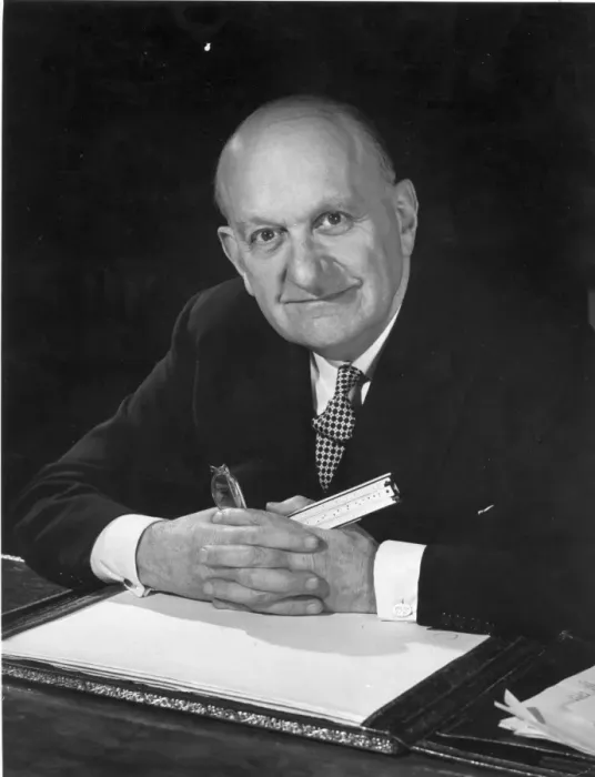 Framed Print : Sir Frederick Handley Page CBE FRAeS 1885-1962 Framed Print : Sir Frederick Handley Page CBE FRAeS 1885-1962