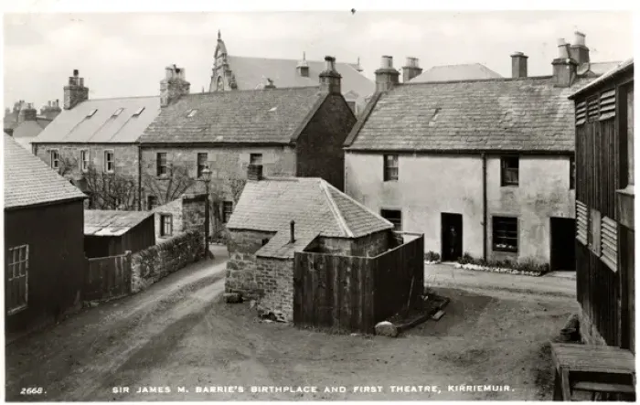 Framed Print : Sir James M Barries Birthplace & First Theatre, Kirriemuir