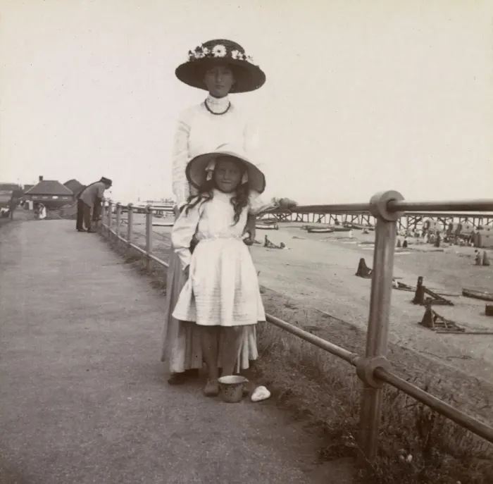 Framed Print : Two sisters at Southwold, Suffolk Framed Print : Two sisters at Southwold, Suffolk