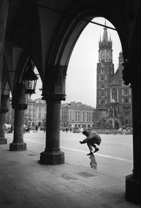 Framed Print : Skateboarder on the steps of The Cloth Hall, Krakow, Poland Framed Print : Skateboarder on the steps of The Cloth Hall, Krakow, Poland