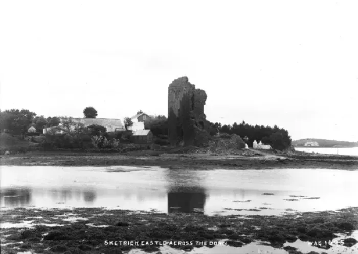 Framed Print : Sketerick Castle Across the Dorn Framed Print : Sketerick Castle Across the Dorn