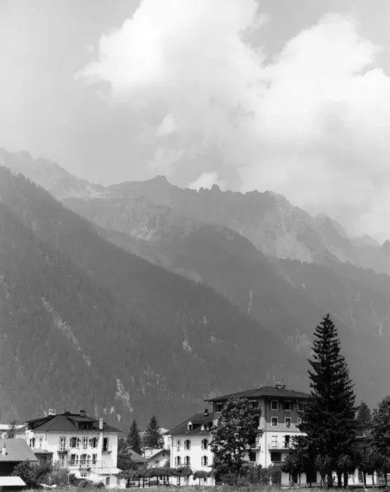 Framed Print : Skiing Resort Framed Print : Skiing Resort