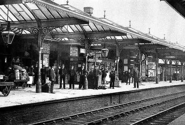 Skipton Railway Station early 1900s