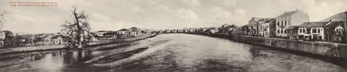 Framed Print : Skopje, Macedonia - View of Vardar River from Stone Bridge Framed Print : Skopje, Macedonia - View of Vardar River from Stone Bridge