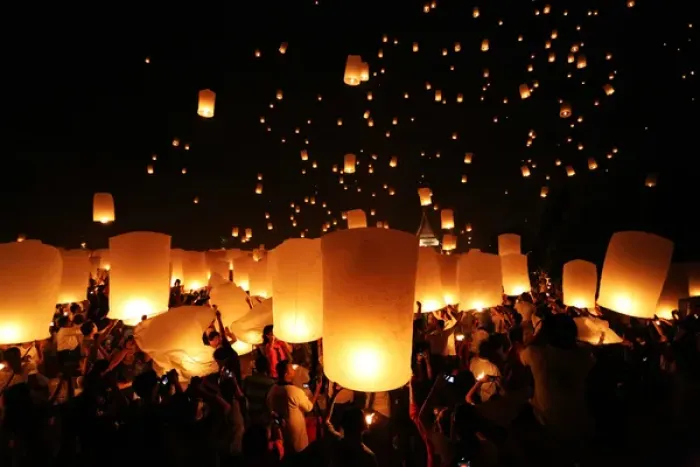 Framed Print : Sky Lanterns at Yi Peng, Loy Krathong Ceremony, Chiang Mai Framed Print : Sky Lanterns at Yi Peng, Loy Krathong Ceremony, Chiang Mai