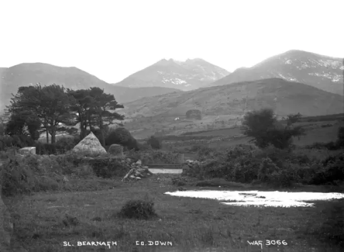 Framed Print : Sl. Bearnagh, Co. Down Framed Print : Sl. Bearnagh, Co. Down