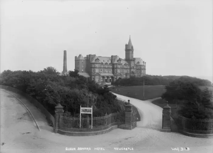 Framed Print : Sl. Donard Hotel, Newcastle Framed Print : Sl. Donard Hotel, Newcastle