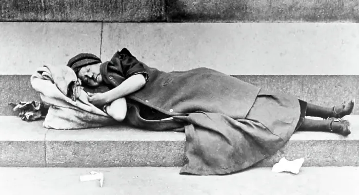 Framed Print : Sleeping rough in London Framed Print : Sleeping rough in London