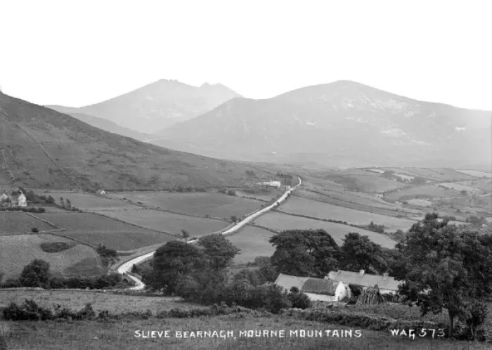 Framed Print : Slieve Bearnagh, Mourne Mountains Framed Print : Slieve Bearnagh, Mourne Mountains