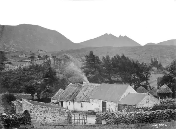 Framed Print : Slieve. Bearnagh and Trassey Valley Framed Print : Slieve. Bearnagh and Trassey Valley