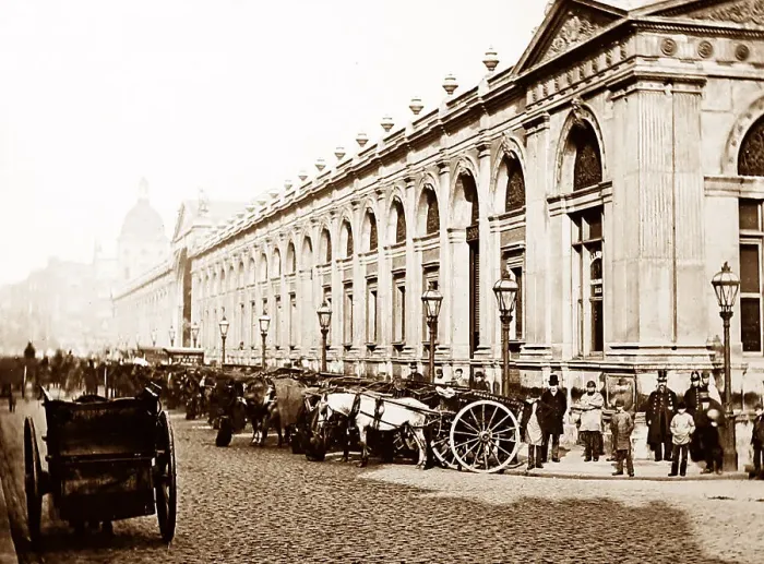 Framed Print : Smithfield Meat Market, London, Victorian period Framed Print : Smithfield Meat Market, London, Victorian period