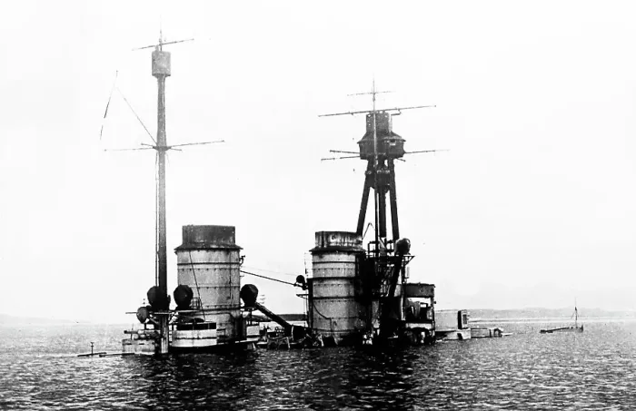 Framed Print : SMS Hindenburg, Scapa Flow, 21st June 1919 Framed Print : SMS Hindenburg, Scapa Flow, 21st June 1919