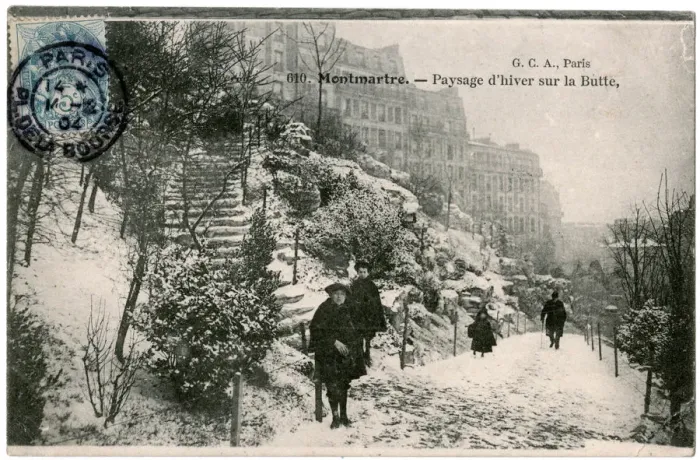 Framed Print : Snow on the Butte, Montmartre, Paris, France Framed Print : Snow on the Butte, Montmartre, Paris, France