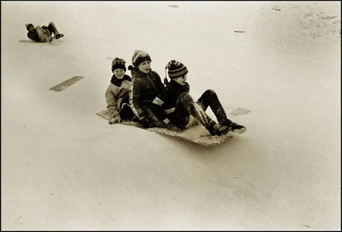 Framed Print : Snow scene with children on sledge - Moscow Framed Print : Snow scene with children on sledge - Moscow