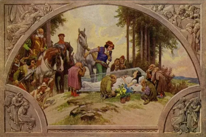 Framed Print : Snow White Framed Print : Snow White