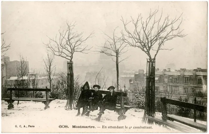 Framed Print : SOCIAL / MONTMARTRE SNOW Framed Print : SOCIAL / MONTMARTRE SNOW