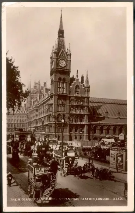 Framed Print : Social / St Pancras C1910 Framed Print : Social / St Pancras C1910