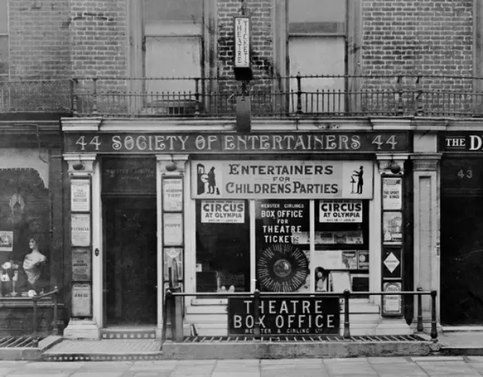 Framed Print : Society of Entertainers, Upper Baker Street, London Framed Print : Society of Entertainers, Upper Baker Street, London