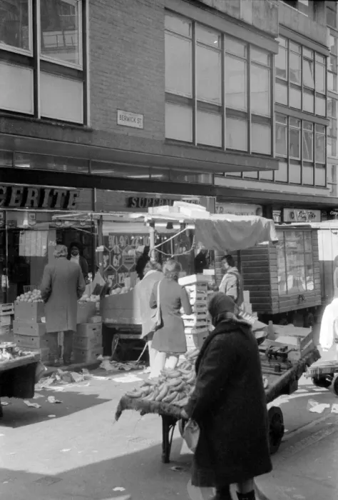 Framed Print : Soho, London - Berwick Street Market W1 Framed Print : Soho, London - Berwick Street Market W1