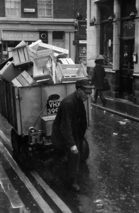 Framed Print : Soho, London - Brewer Street W1, refuse collection Framed Print : Soho, London - Brewer Street W1, refuse collection