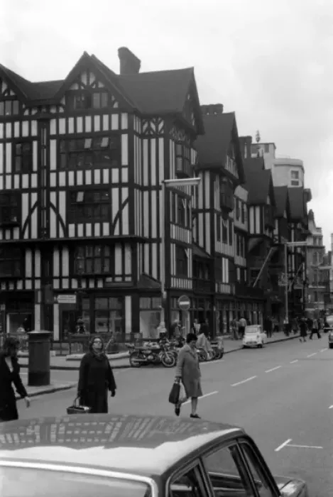 Framed Print : Soho, London - Great Marlborough Street W1 Framed Print : Soho, London - Great Marlborough Street W1