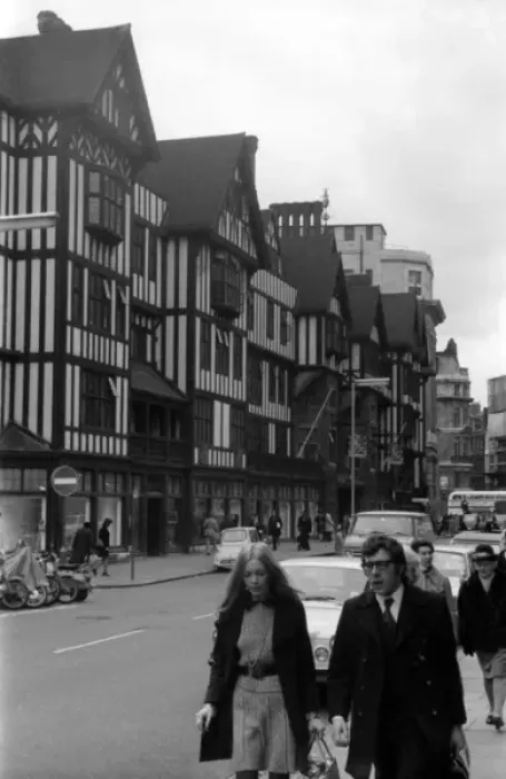 Framed Print : Soho, London - Great Marlborough Street W1 Framed Print : Soho, London - Great Marlborough Street W1