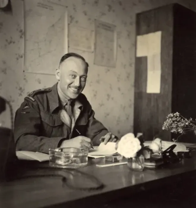 Framed Print : Soldier in an office, British Army of the Rhine, Germany Framed Print : Soldier in an office, British Army of the Rhine, Germany