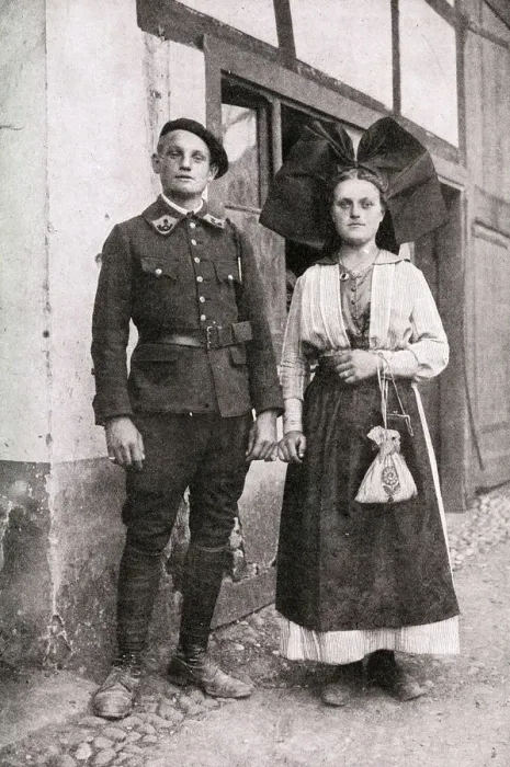 Framed Print : Soldier reunited with his fiancee, Alsace, France Framed Print : Soldier reunited with his fiancee, Alsace, France