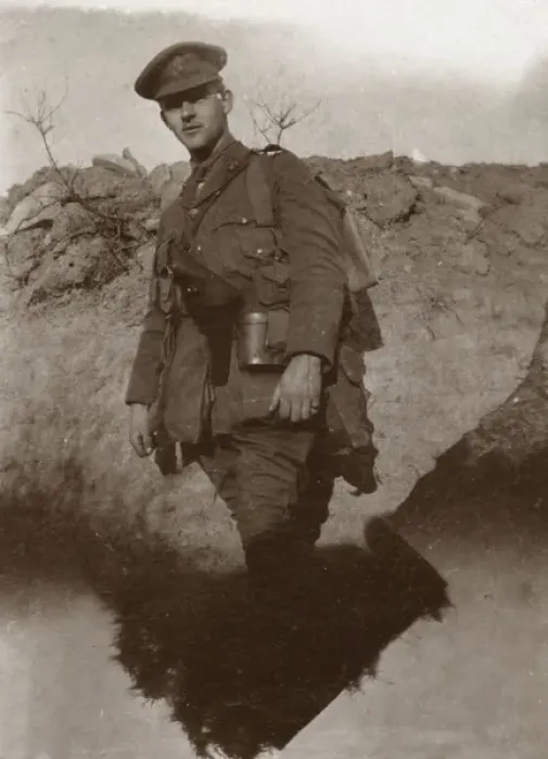 Framed Print : Soldier on the Western Front, Northern France, WW1 Framed Print : Soldier on the Western Front, Northern France, WW1