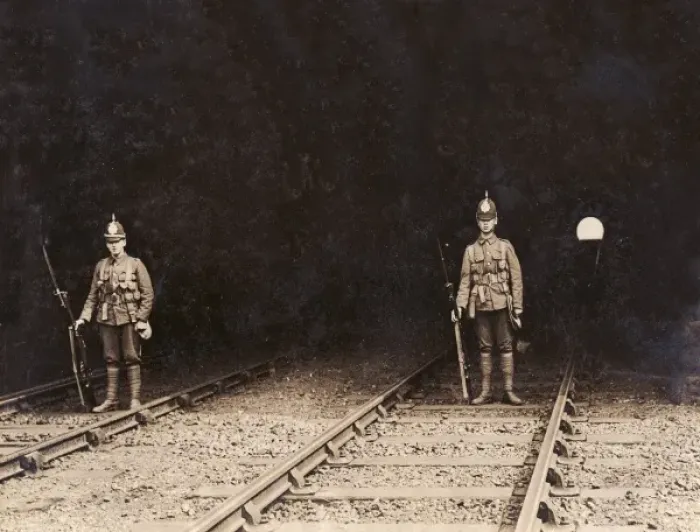 Framed Print : Soldiers guarding Willesden tunnel during rail strike Framed Print : Soldiers guarding Willesden tunnel during rail strike