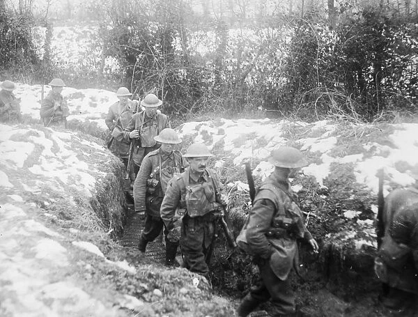 Soldiers in the snow on the Western Front, WW1