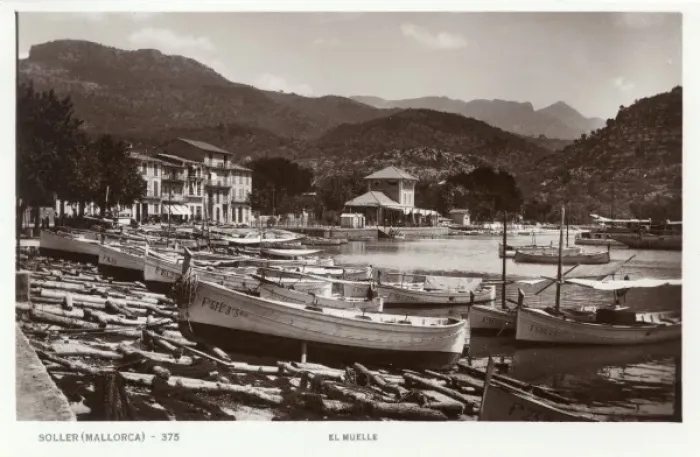 Framed Print : Soller, Mallorca - The Pier (El Muelle) Framed Print : Soller, Mallorca - The Pier (El Muelle)