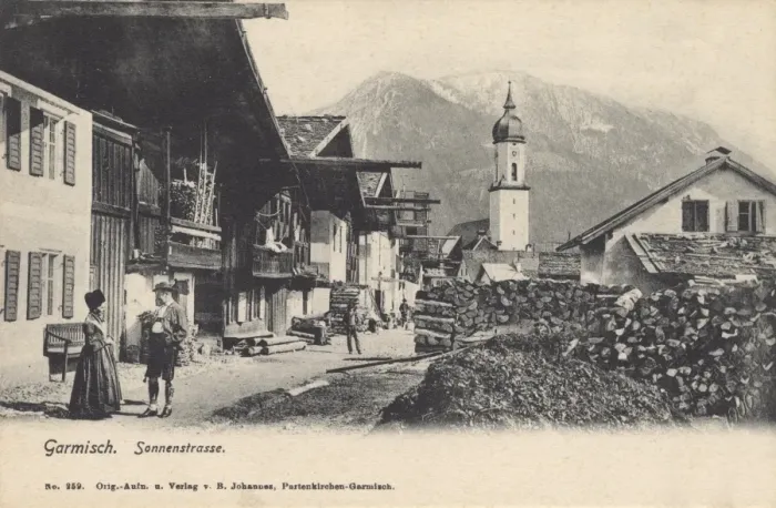 Framed Print : Sonnenstrasse - Garmisch-Partenkirchen, Germany Framed Print : Sonnenstrasse - Garmisch-Partenkirchen, Germany