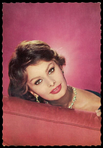 Sophia Loren  /  Postcard