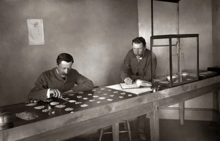 Framed Print : Sorting and weighing diamonds, Kimberley, South Africa Framed Print : Sorting and weighing diamonds, Kimberley, South Africa