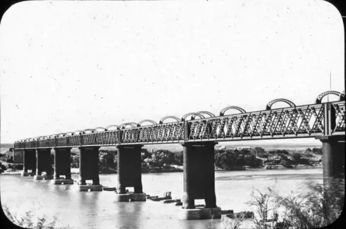 Framed Print : South Africa Cape Colony - Bethulio Railway Bridge Framed Print : South Africa Cape Colony - Bethulio Railway Bridge
