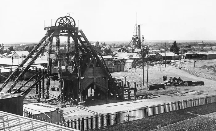 Framed Print : South Africa Kimberley De Beers Diamond Mine pre-1900 Framed Print : South Africa Kimberley De Beers Diamond Mine pre-1900