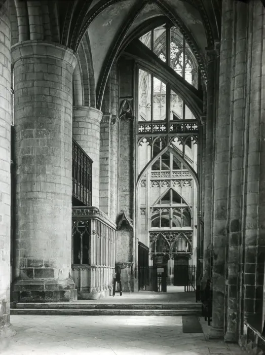 Framed Print : South Aisle, Gloucester Cathedral, Gloucestershire Framed Print : South Aisle, Gloucester Cathedral, Gloucestershire