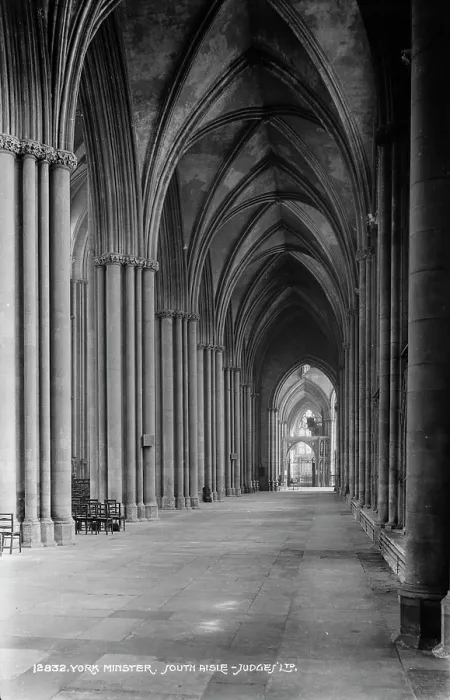 Framed Print : South Aisle of York Minster Framed Print : South Aisle of York Minster