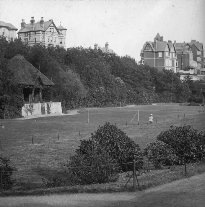 Framed Print : South Coast of England - Boscombe Tennis Courts Framed Print : South Coast of England - Boscombe Tennis Courts